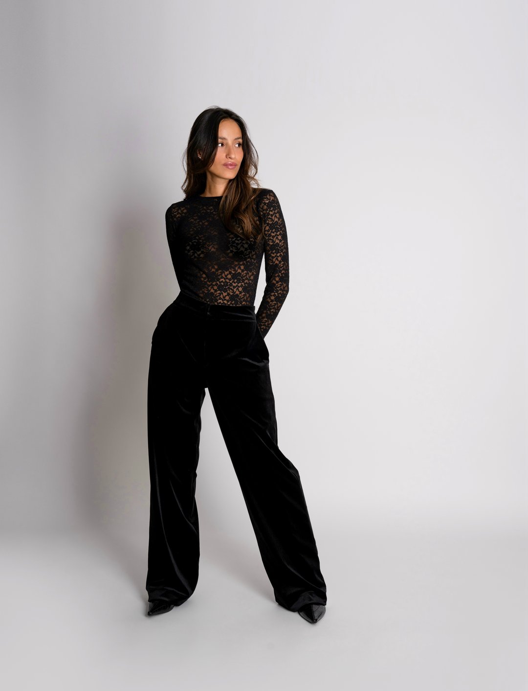 PANTALÓN VELVET TERCIOPELO NEGRO C-Vive