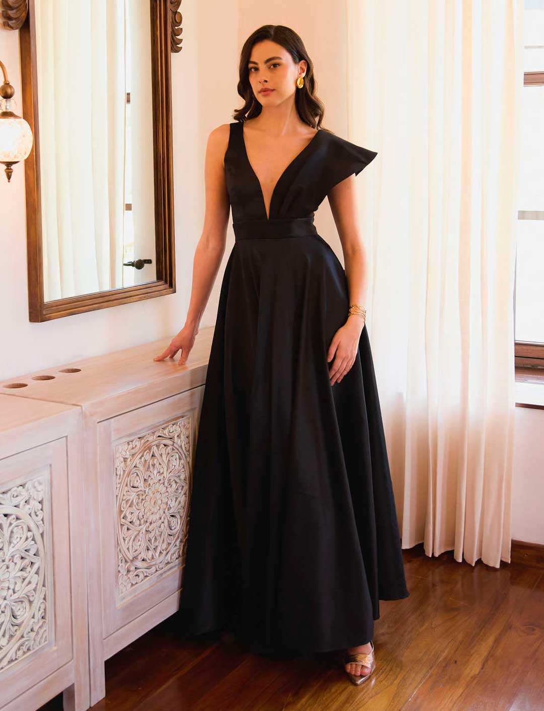 VESTIDO GRETA NEGRO C-Vive Colombia